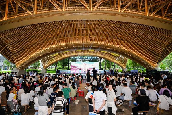 千年诗城邂逅电竞浪潮 湖南洪江打造“电竞+古城”融合文旅新样板