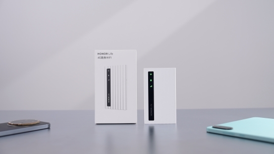 轻薄口袋上网神器｜荣耀HONOR Life 4G随身WiFi开箱实测，出差宿舍户外全能选手