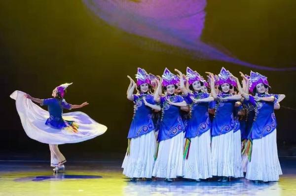 四川歌舞剧《山岗上的歌与舞》将于9月8日至9月13日全国展播
