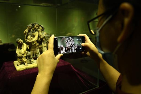 刘沅声客家泥塑艺术展守望精神家园