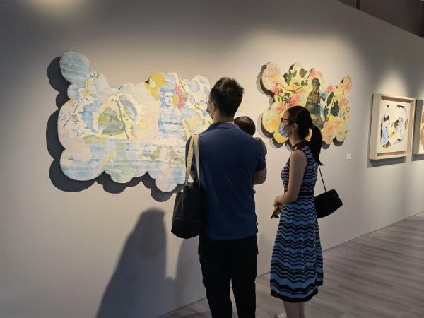 来“多面镜”展感受版画的当代艺术表达