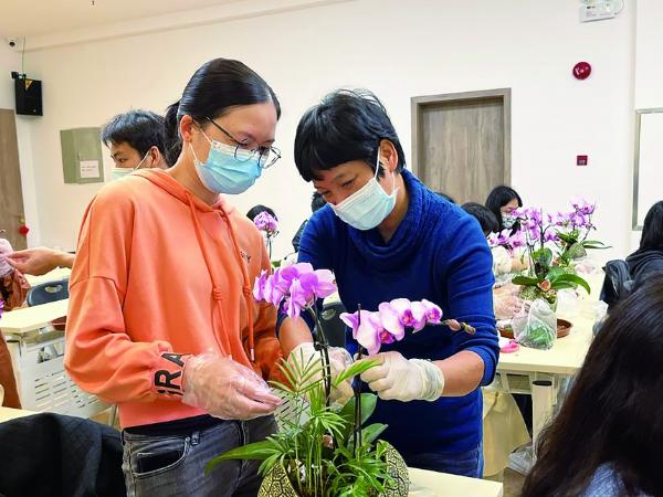 南方观察｜民俗手艺邂逅传统春节，广州南沙区举办新春民俗体验系列活动