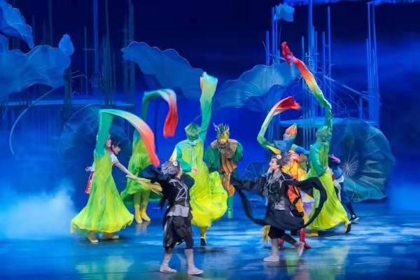 艺术 | 家庭音乐剧《故宫里的大怪兽》新年迎来第100场演出