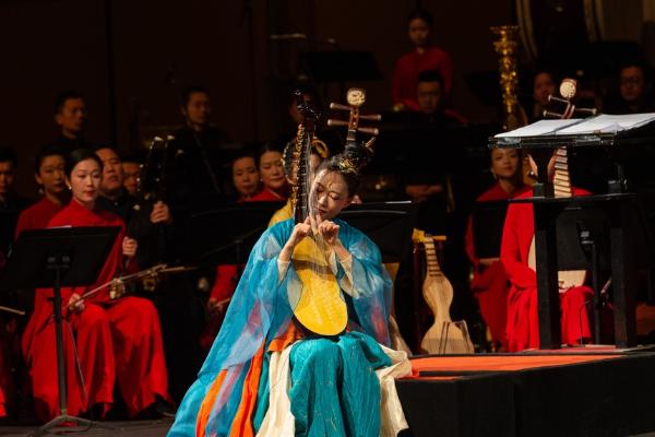 艺术 | 听！元旦跨年夜，在上海大剧院遇见一条听得见的丝绸之路