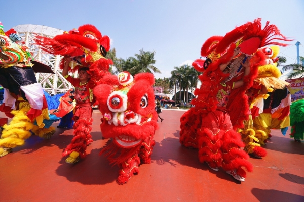 旅游 | 虎年春节假期接待360万游客，华侨城以欢乐点亮中国年