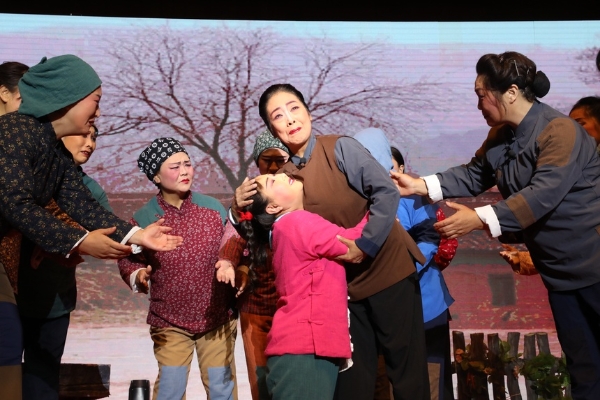 戏剧中国 | 红色秧歌音乐剧《一个孩子二十八个妈》（上）