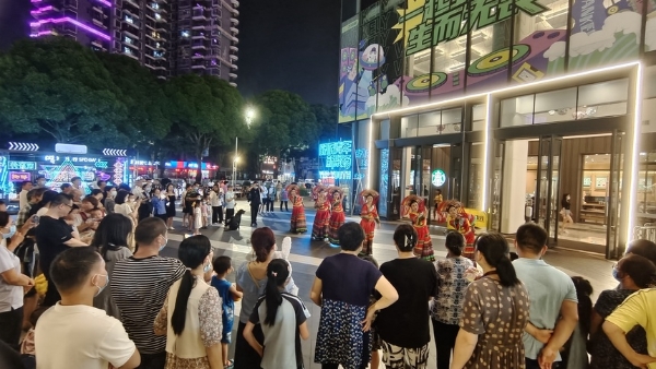 旅游 | 首届广西文化旅游消费大夜市让城市越“夜”越精彩