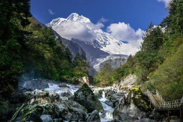 中国旅游日 | 海螺沟喊山节，解锁贡嘎山初夏新玩法