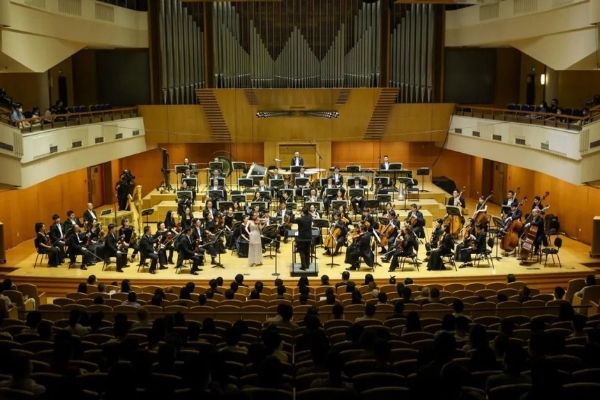 艺术 | 荷叶相映，摇曳生韵——中国交响乐团《金色年华》交响音乐会在北京举行