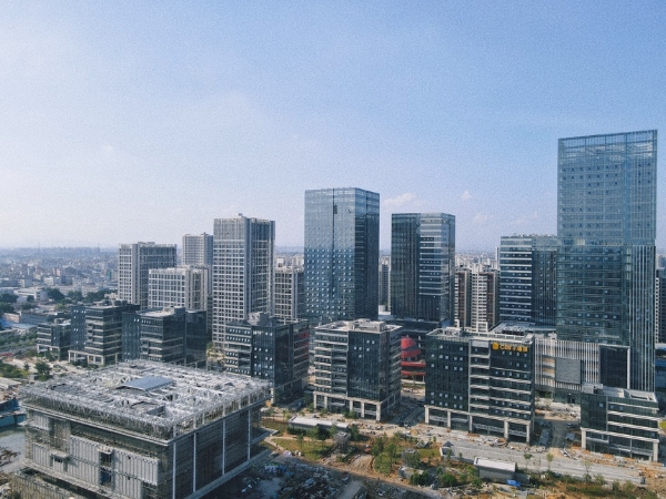 經濟示範區創新節點和白雲新城cbd港城中軸線交匯區域的重要城市節點