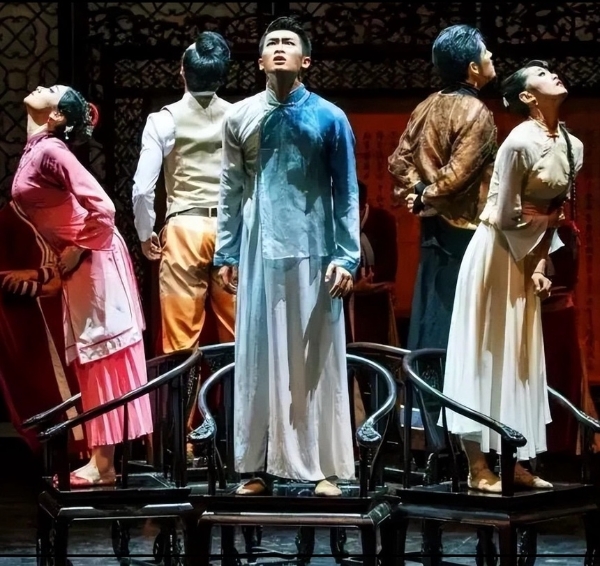 艺术 | 民族舞剧《沙湾往事》首次在郑州上演，原汁原味展现岭南文化