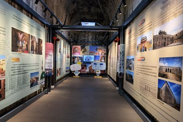 艺术 | 《邂逅古城：中国明清城墙对话以色列阿卡城墙》展在南京展出