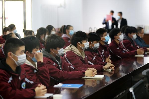 公共 | 陕西榆林：“弘扬路遥精神，做新时代的奋斗者”主题活动走进校园