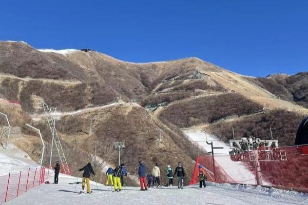 景区门票激增、冰雪消费抬头……北京本地游复苏显着