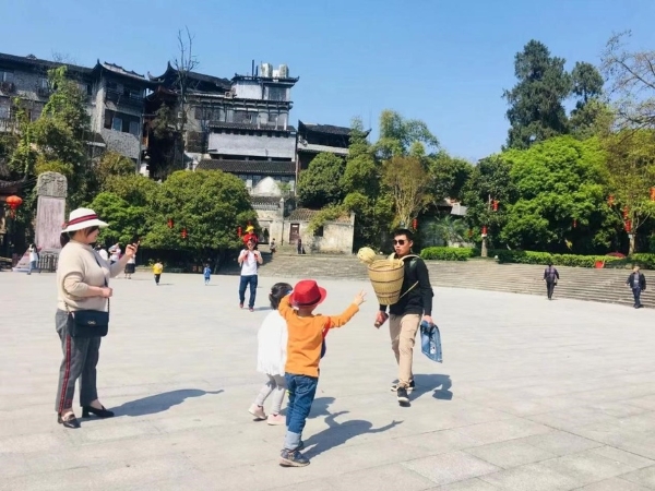 旅游 | 湘西芙蓉镇将举办浓情土家年系列活动