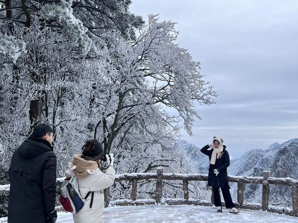 旅游 | 黄山迎来首场春雪