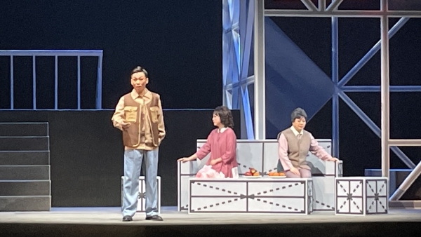 艺术 | 山东济南舞台艺术重点剧目《婚事》亮相群星剧场