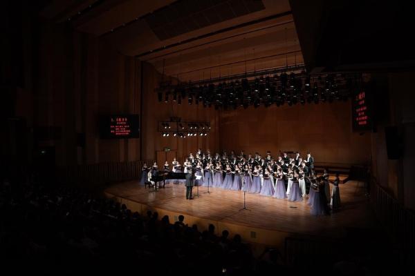 艺术 | 中国合唱作品音乐会《希望》唱响武汉