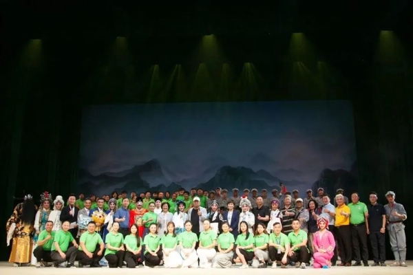 艺术 | 河南豫剧院青年团建团十周年经典剧目展演落幕，线上展播启动