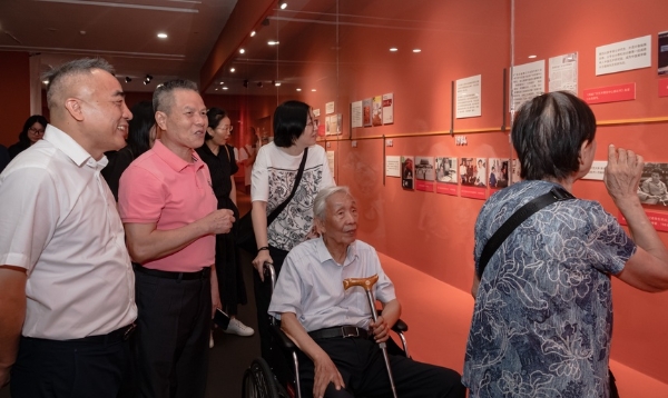 艺术 | 梁江“学者书画”50年大展在江门市美术馆开幕