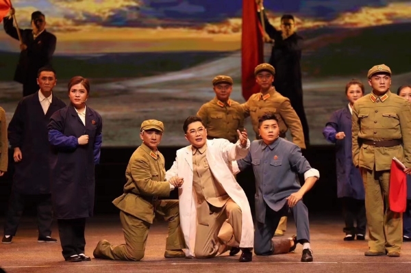 艺术 | 现代京剧《长空烈焰》在青海大剧院首演