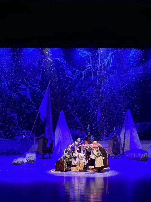 艺术 | 大型格萨尔说唱剧《辛丹之和》在青海大剧院首演