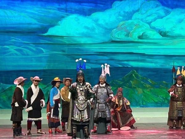 艺术 | 大型格萨尔说唱剧《辛丹之和》在青海大剧院首演