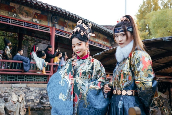 旅游 | 古北水镇国风红叶季官宣，一键解锁北京的秋