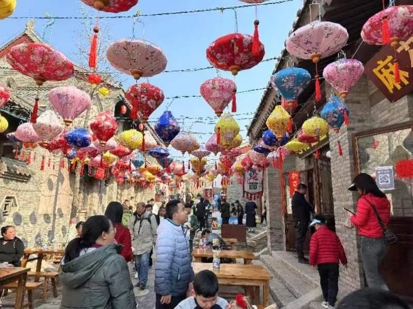 旅游 | 陕西潼关：春节假期旅游市场“旺上加旺” 50余万游客感受浓浓年味