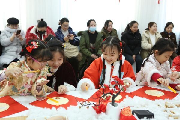 欢欢喜喜过大年 | 黑龙江省哈尔滨市南岗区：博物馆里迎“福”