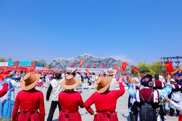 公共 | 中国·丽江纳西族“三多节”开幕