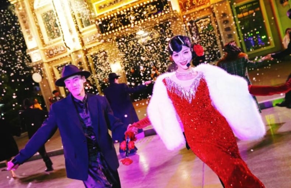 主题乐园里，亲子流量如何变成全龄消费？