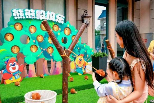 主题乐园里，亲子流量如何变成全龄消费？