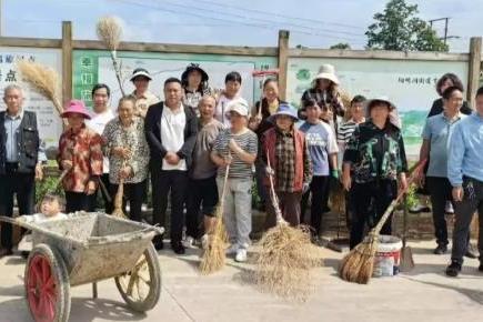 我在贵州，带全村一起开民宿赚钱