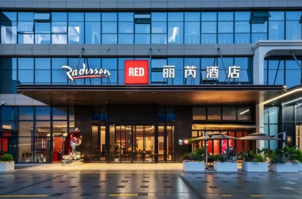 双品牌落地背后，锦江在布一盘更大的局