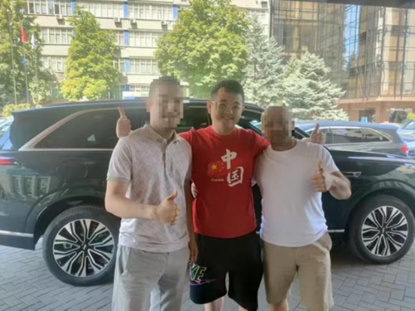 我在四川做俄语导游，日结过千，十分上瘾
