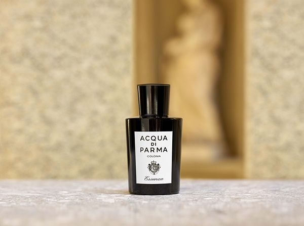 ACQUA DI PARMA 全新「克罗尼亚风度淡香水」让每份香材都释放出令人兴奋的愉悦感！