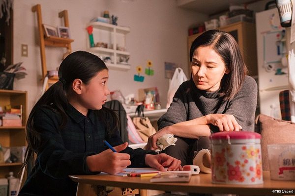 稳坐日剧满足度冠亚军！friDay 日剧《勿说是推理》＆《妻子变成小学生。》最衰爆炸头对决最强童星！