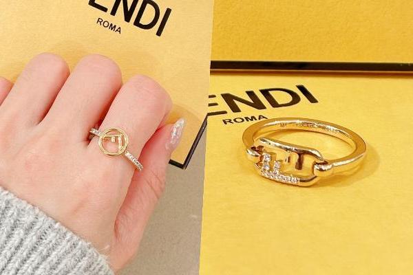 10款精品小戒指整理：Dior、Tiffany、Gucci…纪念日、情人节、生日礼物选它！
