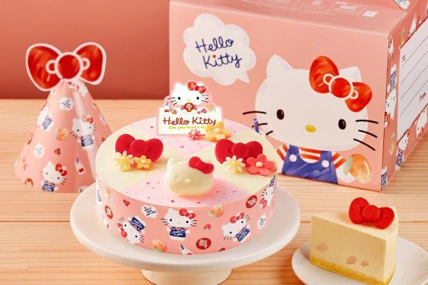 2022母亲节礼物可以送什么,？推荐吸引眼球的立体造型蛋糕TOP6：韩系郁金香、豹纹冰淇淋、浪漫羽毛灯饰