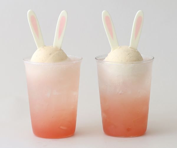 GELATO PIQUE CAFÉ「复活节兔子系列」可爱翻！ 牛奶冰淇淋配兔耳朵巧克力片捨不得吃