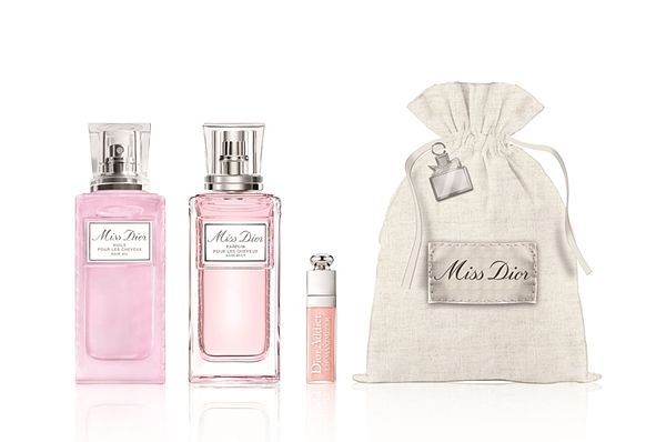 迪奥「Miss Dior 玫瑰护髮精萃」2步骤玫瑰养护开启夏日迭香芬芳仪式，让髮丝柔顺、绽放芳香！