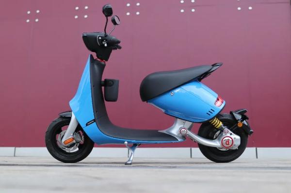 东动bo设计先行的两轮新势力