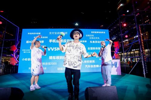  说唱超人布瑞吉新歌《VVSMART》发布，陈小春曾赞赏他“唱法很酷”