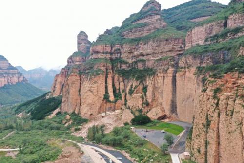 中国攀岩自然岩壁系列赛为“百里太行新画廊” 赋能