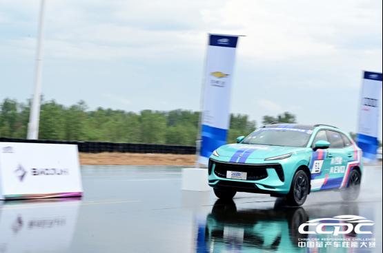 用实力说话，东风风行T5 EVO在2021 CCPC专业站第一日好评不断