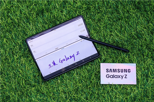  融汇潮流科技 三星Galaxy Z Fold3|Flip3 5G上海亮相