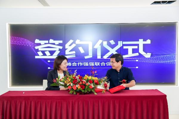  爱存细胞生命科学体验中心盛大开业，创新模式让生物科技走进生活