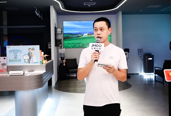  坚果投影深圳首家直营店开业，打造极致消费体验