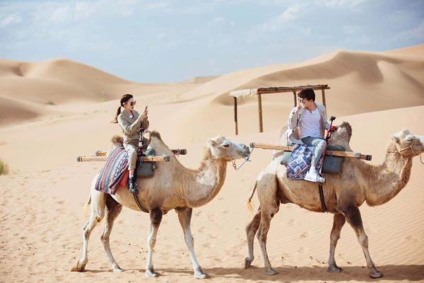 《女儿们的恋爱4》张雨绮李柄熹夕阳下接吻